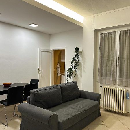 Modern Cenisio Apartment - Self Check-In & Parking Milano Esterno foto